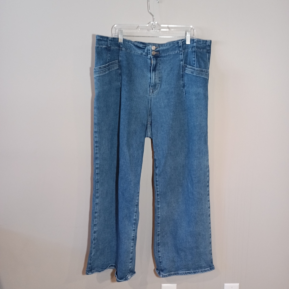 Arula Super High Rise Wide Leg Jeans Size 18